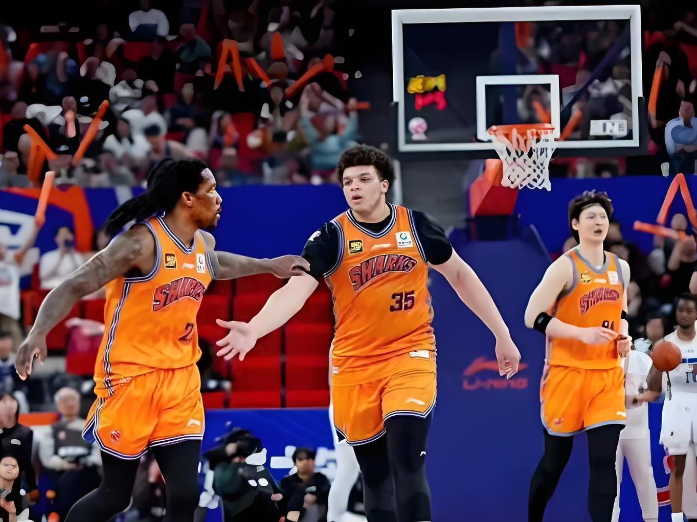 包含转折点！浙江队篮板制胜，NBA季后赛赛前攻防权衡，质疑声仍在，更衣室氛围转暖的词条