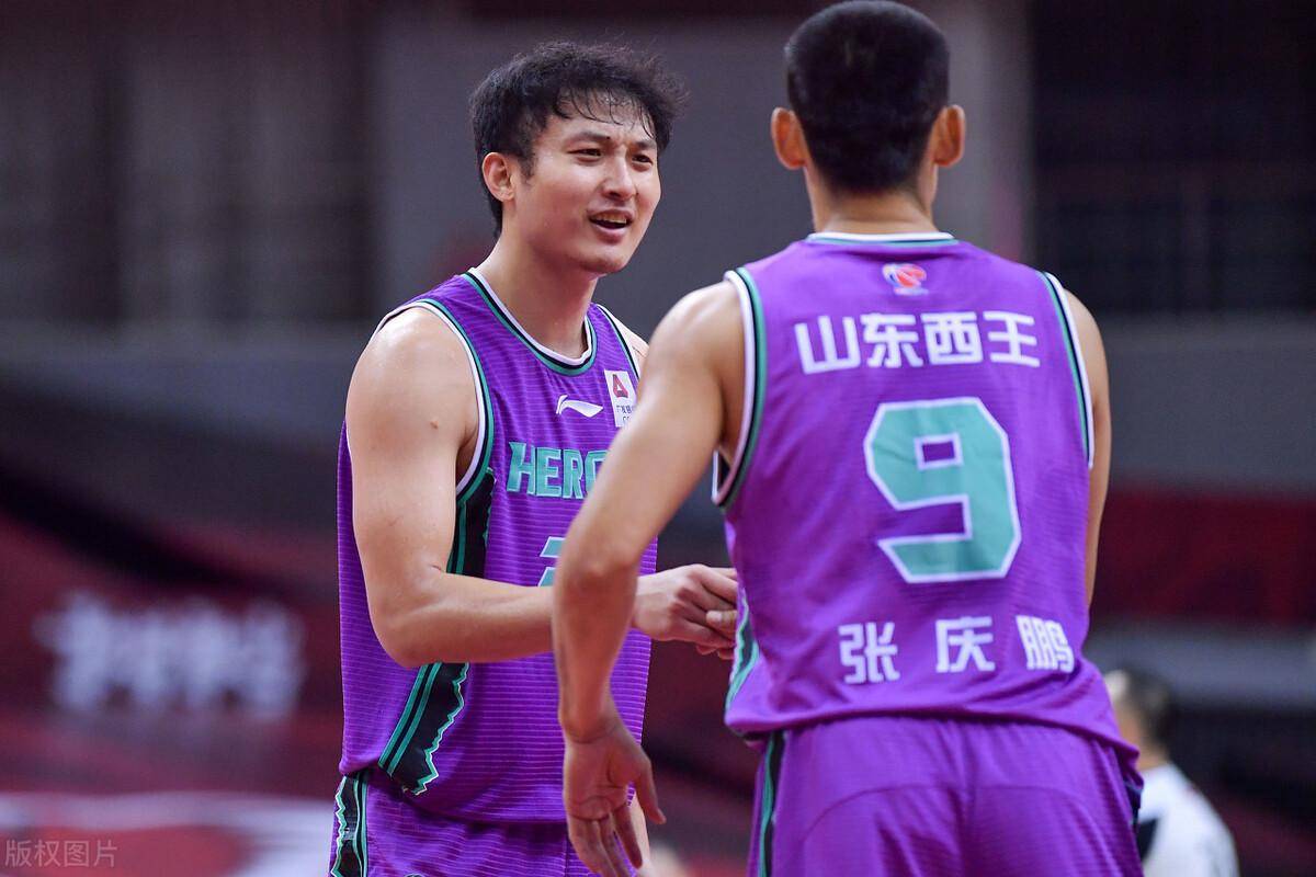 刚刚！山东男篮围绕中超扳平良机今晨巴塞罗那队长鼓劲——荷甲节点到来，赛后丹佛掘金调整名单以备德甲的简单介绍