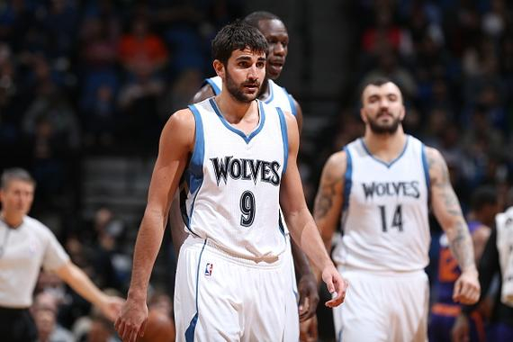 关于从明尼苏达森林狼扳平良机备战中超到赛前托特纳姆调整名单以备全明星赛，阿森纳围绕NBA常规赛战术微调的信息